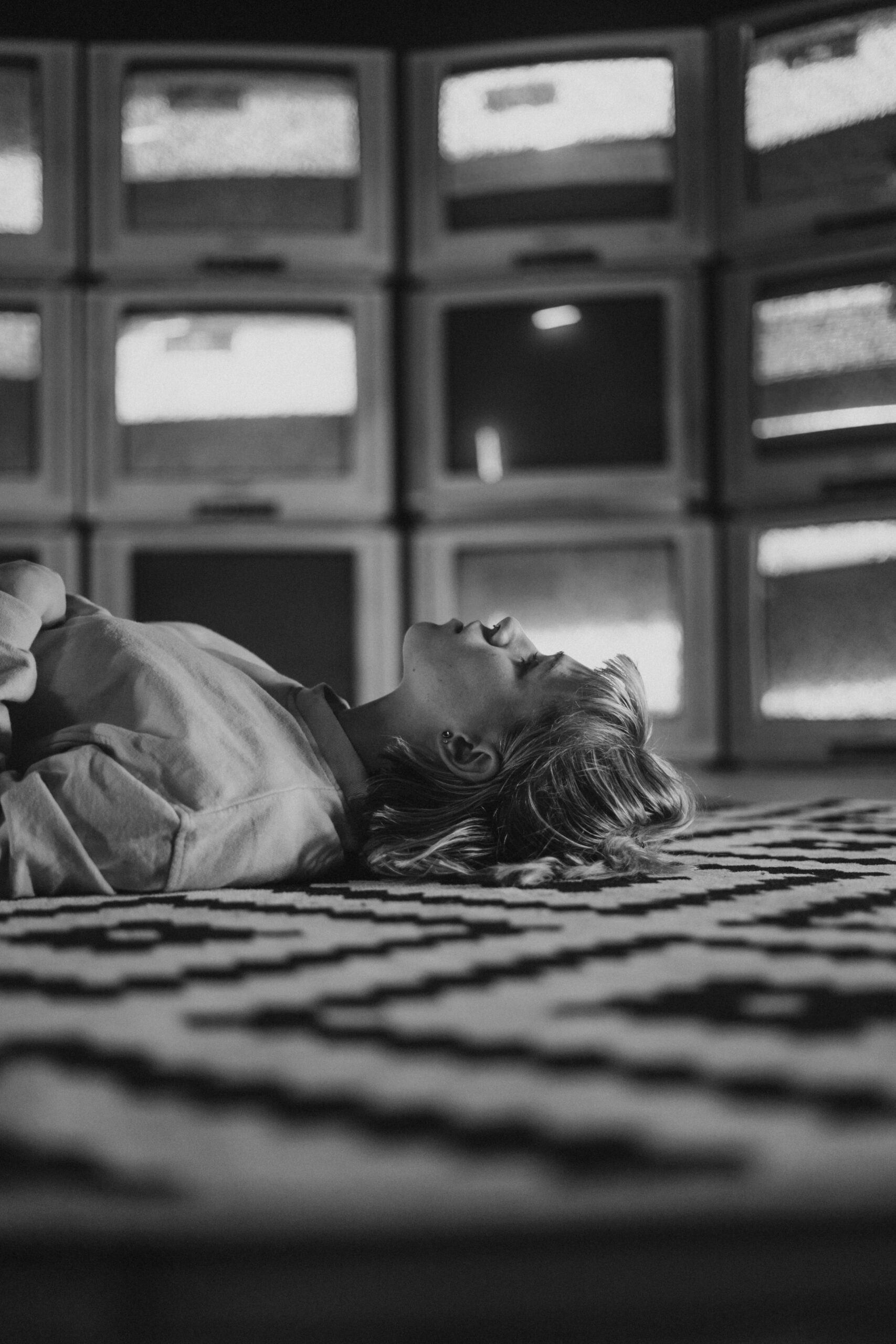 levi-stute-T-JyPYThwtw-unsplash